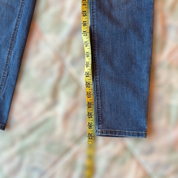 NWOT Old Navy Rockstar Super Skinny Jeans (6) - Picture 8 of 11